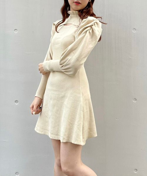 titty＆Co. PETIT（ティティアンドコープティ）の「【titty&Co.PETIT】プチハイネックボリュームスリーブニットワンピース（ワンピース・レディース・ブラック/ベージュ・FREE）」の15枚目の写真