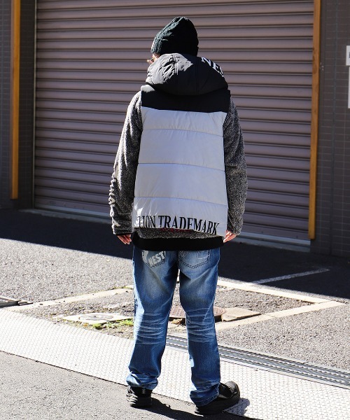 NESTA BRAND（ネスタブランド）の「撥水総柄フード中綿ベスト（ダウンベスト・メンズ・グレー/ワインレッド・XL/L/XXL/M）」の8枚目の写真
