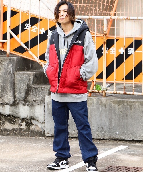 NESTA BRAND（ネスタブランド）の「撥水総柄フード中綿ベスト（ダウンベスト・メンズ・グレー/ワインレッド・XL/L/XXL/M）」の9枚目の写真