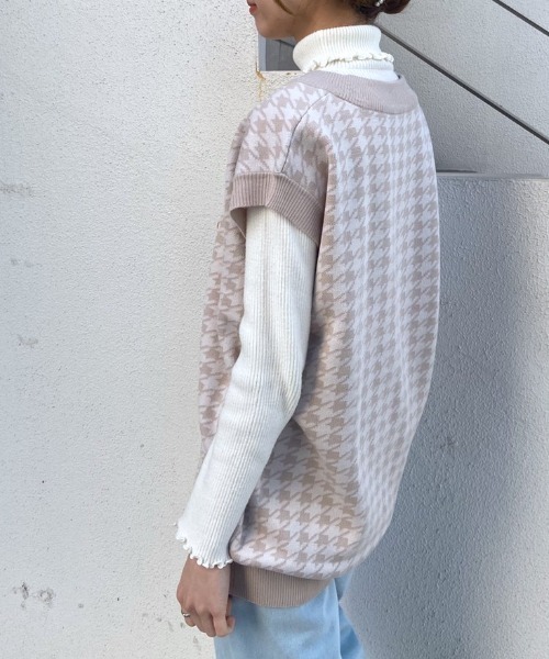 OLIVE des OLIVE（オリーブデオリーブ）の「ゆったりジャガード柄ベスト（ベスト・レディース・ベージュ/グレー/アイボリー・FREE）」の20枚目の写真