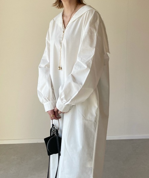 y/m by misato(イムバイミサト)の「セーラーカラーロングブラウス(シャツ/ブラウス・レディース・ベージュ/ホワイト・FREE)」の1枚目の写真