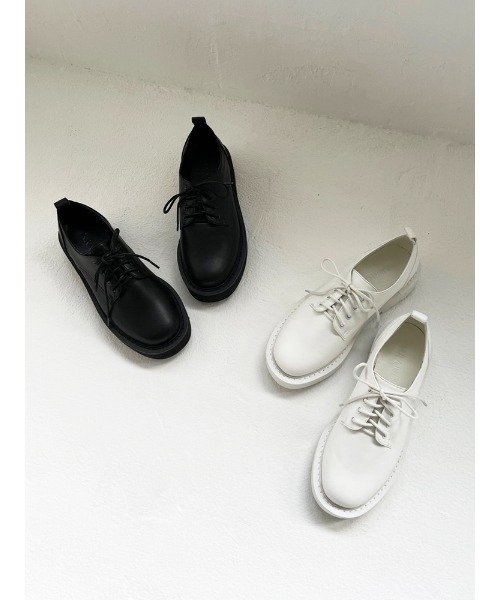 ENVYM(アンビー)の「プラットフォームオックスフォードシューズ(その他シューズ・レディース・ホワイト/ブラック・23.5cm/24.5cm/22.5cm)」の14枚目の写真