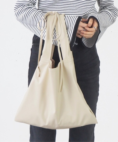 tiptop（ティップトップ）の「2wayマルシェトートバッグ（トートバッグ・レディース・アイボリー/ブラック/ゴールド・FREE）」の8枚目の写真