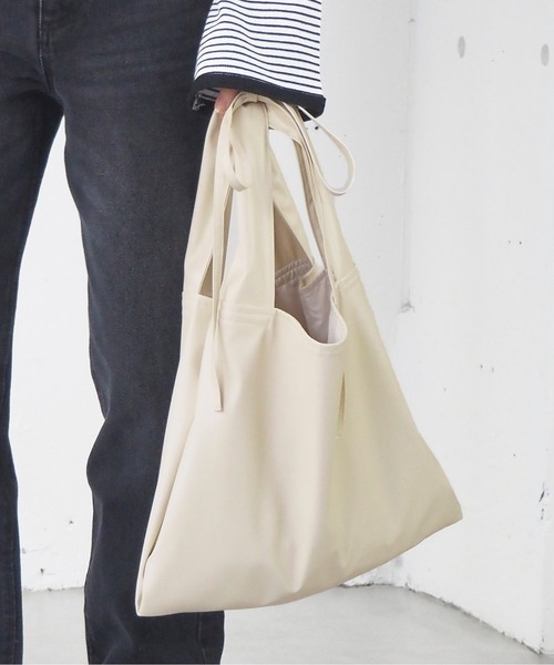 tiptop（ティップトップ）の「2wayマルシェトートバッグ（トートバッグ・レディース・アイボリー/ブラック/ゴールド・FREE）」の6枚目の写真