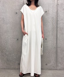 キーネックロングベストワンピース