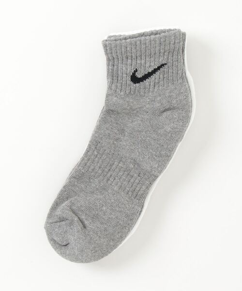 NIKE(ナイキ)の「NIKE ナイキ 3P エブリデイ クッション クウォーター ソックス(ソックス/靴下・メンズ・ブラック/マルチ/ホワイト・25-27/27-29/21-23/23-25)」の3枚目の写真