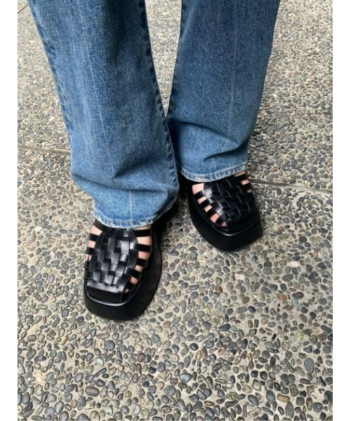 MOUSSY（マウジー）の「GURKHA WEDGE ミュール（サンダル・レディース・ブラック/イエロー・MEDIUM/SMALL/LARGE）」の19枚目の写真