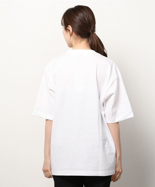 Duck Dude(ダックデュード)の「DUCK DUDE/ダックデュード サテンワッペン サークル アーチロゴ ビッグシルエット Tシャツ(Tシャツ/カットソー・レディース・ホワイト/ブラック/パープル/イエロー/ホワイト系その他/ブラック系その他・M/L/XL)」の8枚目の写真