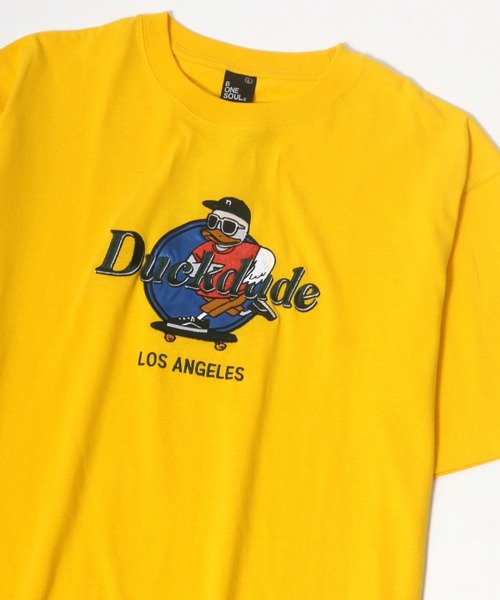 Duck Dude(ダックデュード)の「DUCK DUDE/ダックデュード サテンワッペン サークル アーチロゴ ビッグシルエット Tシャツ(Tシャツ/カットソー・レディース・ホワイト/ブラック/パープル/イエロー/ホワイト系その他/ブラック系その他・M/L/XL)」の6枚目の写真