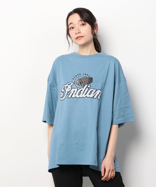INDIAN(インディアン)の「『INDIAN』刺繍+プリント オーバーサイズTシャツ(Tシャツ/カットソー・レディース・ホワイト/ダークグリーン/ブルーグレー・LARGE/MEDIUM)」の2枚目の写真