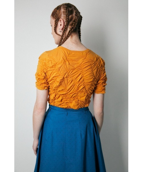 MOUSSY（マウジー）の「RANDOM SHIRRING トップス（Tシャツ/カットソー・レディース・ブラック/オレンジ/アイボリー・FREE）」の5枚目の写真