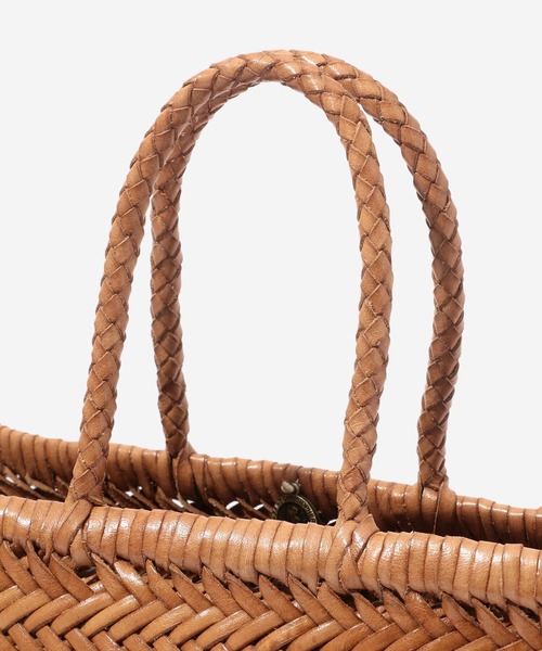 DRAGON（ドラゴン）の「dragon | レザーウーヴンバッグ TRIPLE（トートバッグ・レディース・キャメル・ONE SIZE）」の9枚目の写真