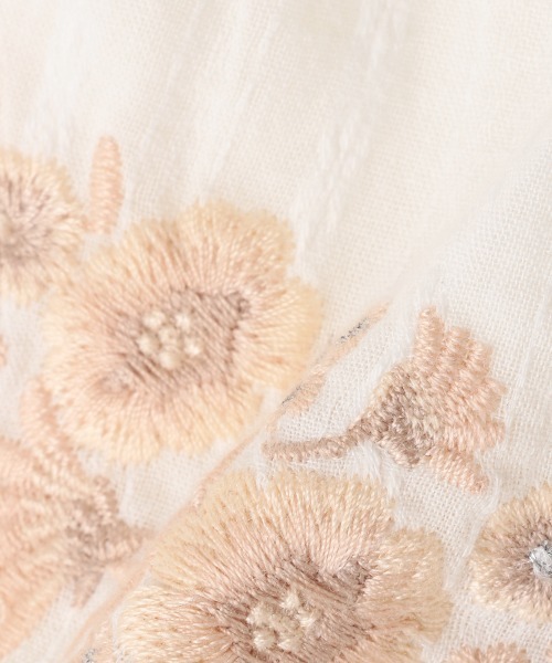 petit main（プティマイン）の「【リンク】花刺しゅうワンピース（ワンピース・キッズ・ピンク/キナリ・110cm/80ｃｍ/130cm/90cm/120cm/100cm）」の4枚目の写真