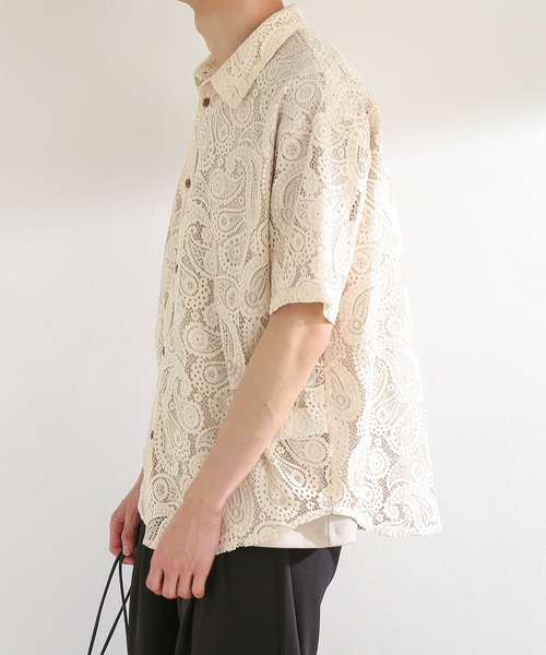 SENSE OF PLACE by URBAN RESEARCH（センスオブプレイスバイアーバンリサーチ）の「『ユニセックス』ペイズリーレースシャツ(5分袖)（シャツ/ブラウス・メンズ・アイボリー/チャコールグレー・MEDIUM/LARGE）」の6枚目の写真