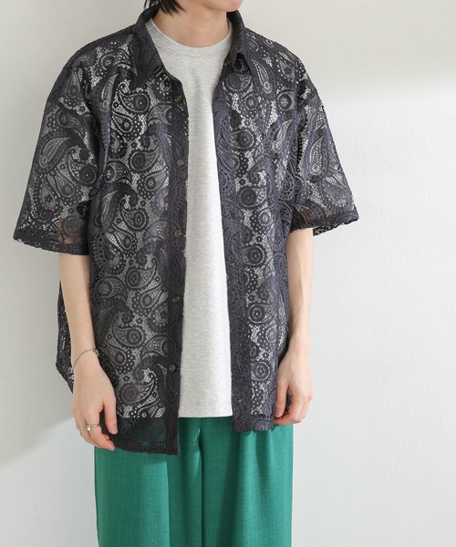 SENSE OF PLACE by URBAN RESEARCH（センスオブプレイスバイアーバンリサーチ）の「『ユニセックス』ペイズリーレースシャツ(5分袖)（シャツ/ブラウス・メンズ・アイボリー/チャコールグレー・MEDIUM/LARGE）」の16枚目の写真