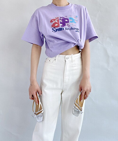 Carhartt WIP（カーハートダブリューアイピー）の「CARHARTT WIP S/S SPIRIT T-SHIRT（Tシャツ/カットソー・レディース・ホワイト/ブラック/パープル・SMALL/MEDIUM/X-SMALL）」の3枚目の写真