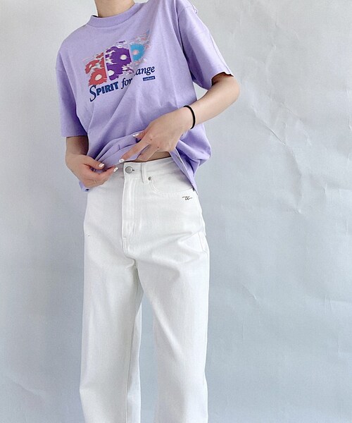 Carhartt WIP（カーハートダブリューアイピー）の「CARHARTT WIP S/S SPIRIT T-SHIRT（Tシャツ/カットソー・レディース・ホワイト/ブラック/パープル・SMALL/MEDIUM/X-SMALL）」の5枚目の写真