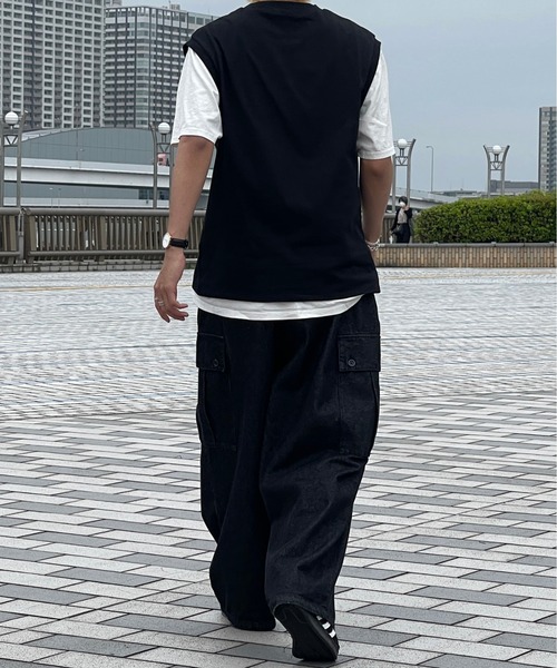 kutir(クティール)の「ビッグシルエットプリントタンクトップ(タンクトップ・メンズ・チャコールグレー/ブラック/オフホワイト・MEDIUM/LARGE)」の12枚目の写真