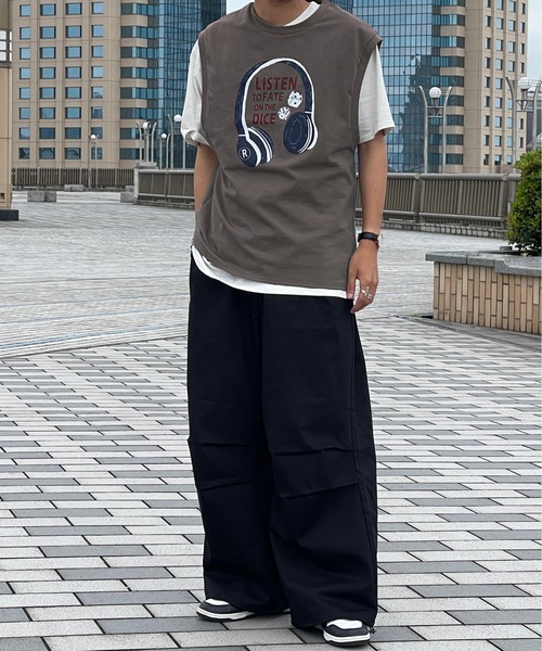 kutir(クティール)の「ビッグシルエットプリントタンクトップ(タンクトップ・メンズ・チャコールグレー/ブラック/オフホワイト・MEDIUM/LARGE)」の16枚目の写真