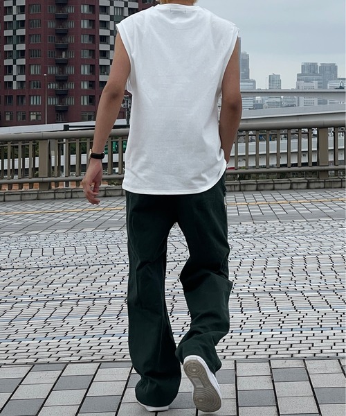 kutir(クティール)の「ビッグシルエットプリントタンクトップ(タンクトップ・メンズ・チャコールグレー/ブラック/オフホワイト・MEDIUM/LARGE)」の6枚目の写真