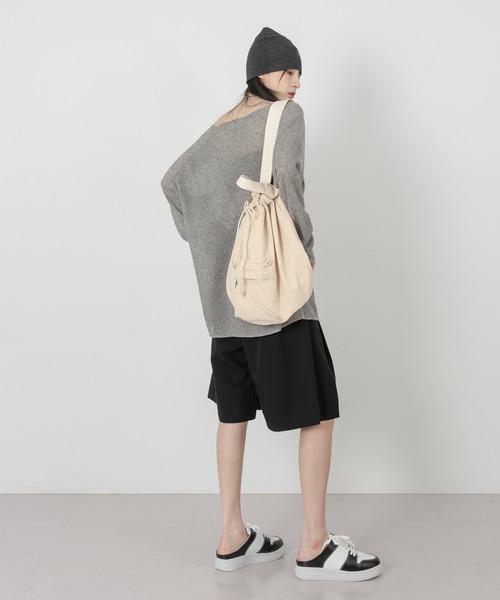 FOLLOWIN（フォロウィン）の「ポイントポケット巾着クロスバッグ（ショルダーバッグ・レディース・ブラック/ベージュ/グリーン・ONE SIZE）」の20枚目の写真