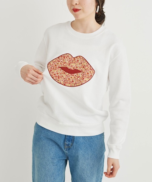 I am I in fact...(アイアムアイインファクト)の「LIP Applique 裏毛スウェット(スウェット・レディース・ホワイト/パープル・FREE)」の6枚目の写真