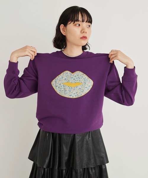 I am I in fact...(アイアムアイインファクト)の「LIP Applique 裏毛スウェット(スウェット・レディース・ホワイト/パープル・FREE)」の15枚目の写真