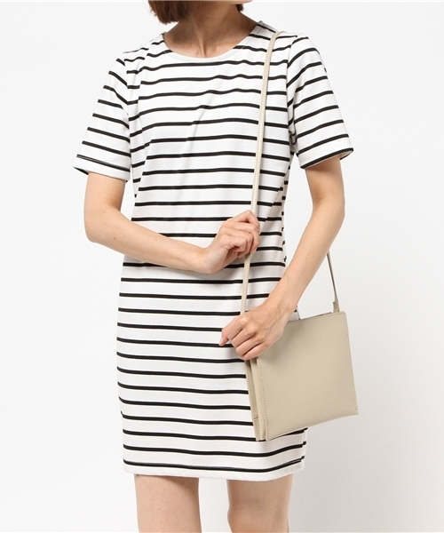 Ray BEAMS（レイビームス）の「【FUDGE5月号掲載】YAHKI / レクラングル ショルダー（ショルダーバッグ・レディース・ブラック/レッド/ナチュラル/ホワイト/ベージュ・ONE SIZE）」の18枚目の写真