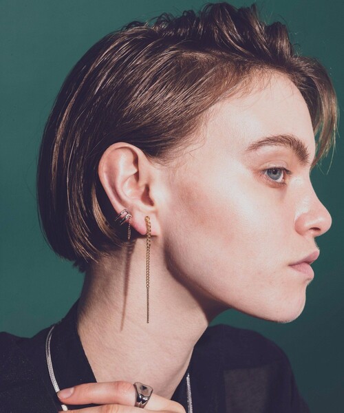 and cloud(アンドクラウド)の「Gradation Skinny Long Earring / Single(イヤリング・レディース・シルバー/シルバー系その他/イエローゴールド/ゴールド系その他・FREE)」の12枚目の写真