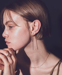 and cloud（アンドクラウド）の「Gradation Skinny Long Earring / Single（イヤリング）」