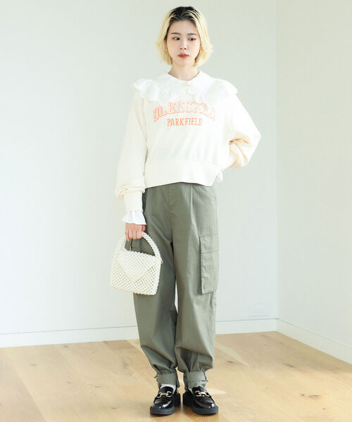 BeAMS DOT（ビームスドット）の「BeAMS DOT / ピグメント ロゴ ショートスウェット（スウェット・レディース・ホワイト系その他5/イエロー系その他5/ブラック系その他4・FREE）」の9枚目の写真