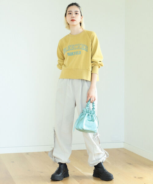BeAMS DOT（ビームスドット）の「BeAMS DOT / ピグメント ロゴ ショートスウェット（スウェット・レディース・ホワイト系その他5/イエロー系その他5/ブラック系その他4・FREE）」の17枚目の写真