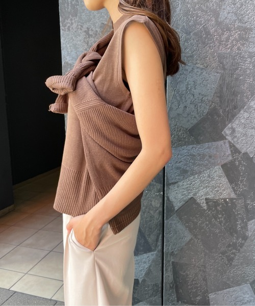 StyleSea(スタイルシー)の「深Vネックリブニット&ノースリーブニット セット(ニット/セーター・レディース・ブラック/グレー/モカ・FREE)」の21枚目の写真