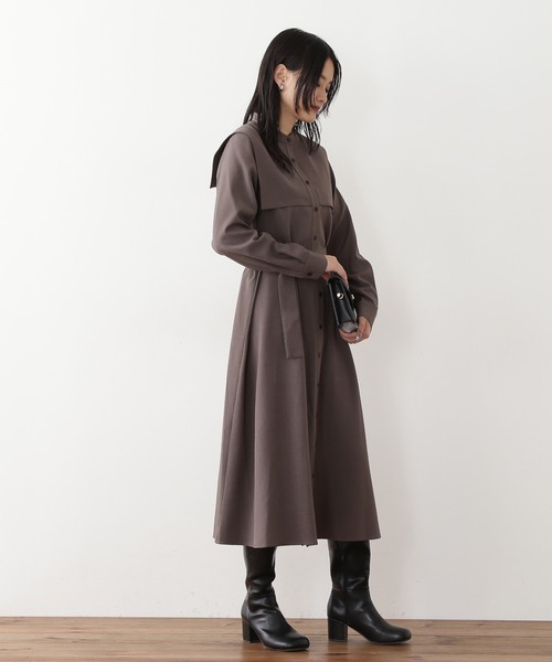 N.(N. Natural Beauty Basic)(エヌエヌナチュラルビューティーベーシック)の「◆スクエアケープ長袖ワンピース(ワンピース・レディース・モカ/オレンジ/ブルー・MEDIUM)」の8枚目の写真