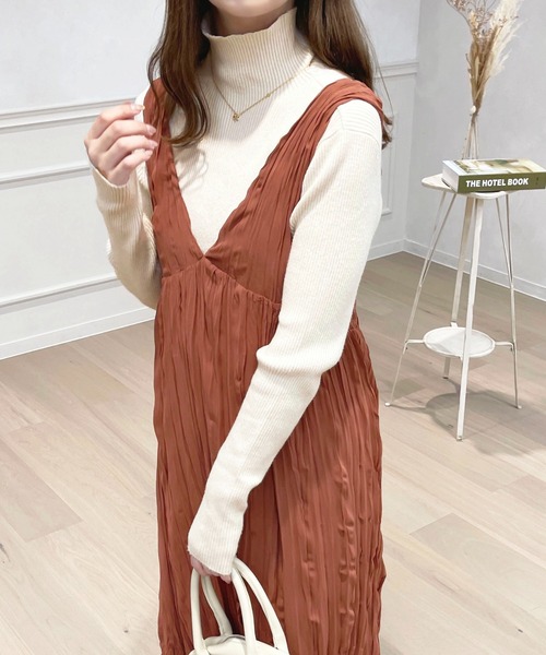 apres jour（アプレジュール）の「クリンクルワンピース【ZOZOTOWN限定アイテム】（ワンピース・レディース・カーキ/アイボリー/ブラック/オレンジ・フリー/X-LARGE）」の5枚目の写真