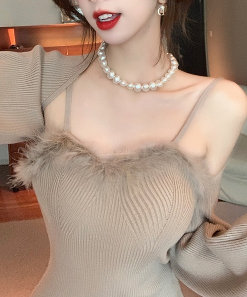 Jasmine Grandiflorum(ジャスミングランディフローラム)の「【Jasmine】ファーキャミソールニットロングワンピース(ワンピース・レディース・レッド/ベージュ/ブラック/チョコ・MEDIUM/SMALL)」の14枚目の写真