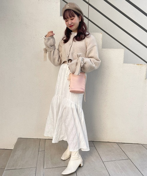 one after another NICE CLAUP(ワンアフターアナザーナイスクラップ)の「【スタッフ考案アイテム】配色ボタンリボンカーディガン(カーディガン/ボレロ・レディース・ブラック/ピンク/アイボリー・FREE)」の8枚目の写真