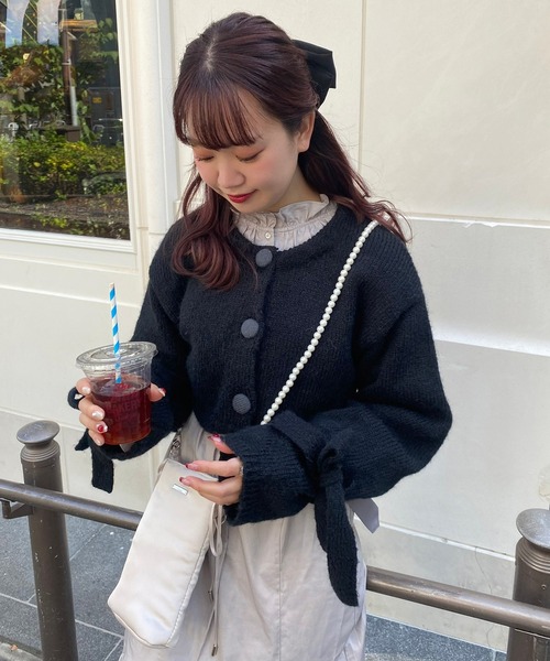 one after another NICE CLAUP(ワンアフターアナザーナイスクラップ)の「【スタッフ考案アイテム】配色ボタンリボンカーディガン(カーディガン/ボレロ・レディース・ブラック/ピンク/アイボリー・FREE)」の20枚目の写真