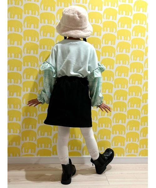 VIVIAN BLUE(ビビアンブルー)の「【VIVIAN BLUE】袖切り替えスウェット(スウェット・キッズ・オフホワイト/ライム・140/130/120/150)」の21枚目の写真