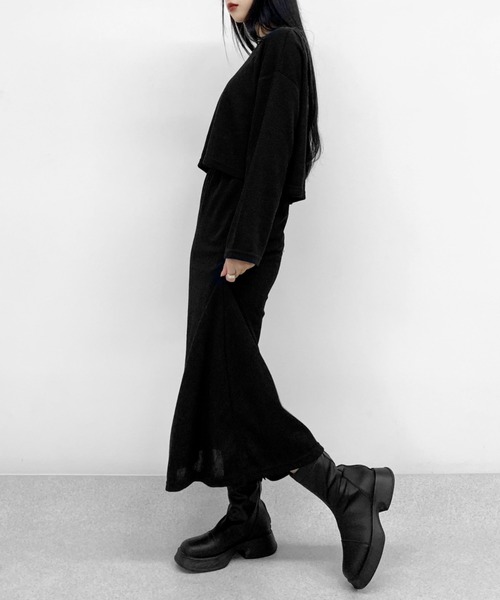 LVEU.(ラブユ.)の「【ZOZOTOWN限定】Light rib knit skirt setup / ライトリブニットスカートセットアップ(セットアップ・レディース・ブラック・FREE)」の5枚目の写真