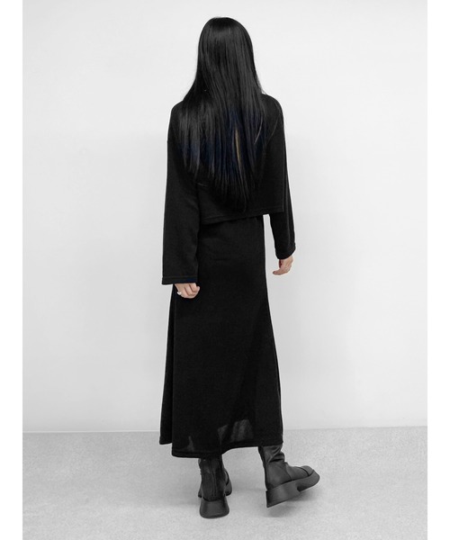 LVEU.(ラブユ.)の「【ZOZOTOWN限定】Light rib knit skirt setup / ライトリブニットスカートセットアップ(セットアップ・レディース・ブラック・FREE)」の6枚目の写真
