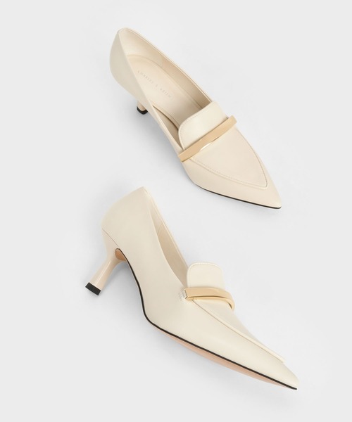 CHARLES & KEITH（チャールズ & キース）の「メタリック