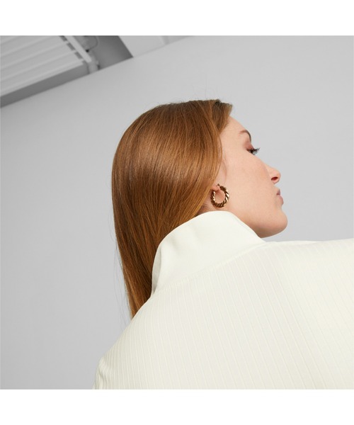 PUMA(プーマ)の「PUMA プーマ ウィメンズ CLASSICS リブ付 Vネック 長袖 Tシャツ(Tシャツ/カットソー・レディース・グリーン/ホワイト系その他/ブラック/ローズ・LARGE/X-SMALL/SMALL/MEDIUM)」の8枚目の写真