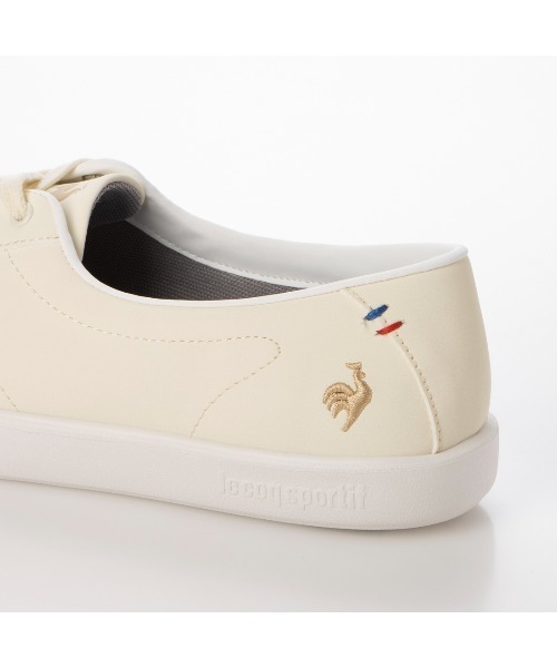 le coq sportif(ルコックスポルティフ)の「ミディアムコートスタイルスニーカー(LCS フルシュ)(スニーカー・レディース・ホワイト/ブラック/ライトベージュ・22.5cm/24cm/23cm/24.5cm/23.5cm/25cm)」の17枚目の写真