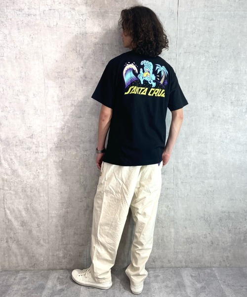 SANTA CRUZ(サンタクルーズ)の「【ムラサキスポーツ別注】SANTACRUZ/サンタクルーズ オーバーサイズ バックプリントTシャツ/クルーネックTee BEACH BUM HAND S/S TEE 502231411(Tシャツ/カットソー・メンズ・ブラック/ホワイト・XL/L/M)」の12枚目の写真