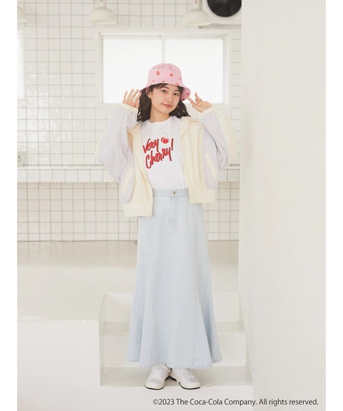 Coca Cola（コカコーラ）の「別注 Cherry Coke「R」ロンTEE（Tシャツ/カットソー・レディース・オフホワイト・FREE）」の5枚目の写真