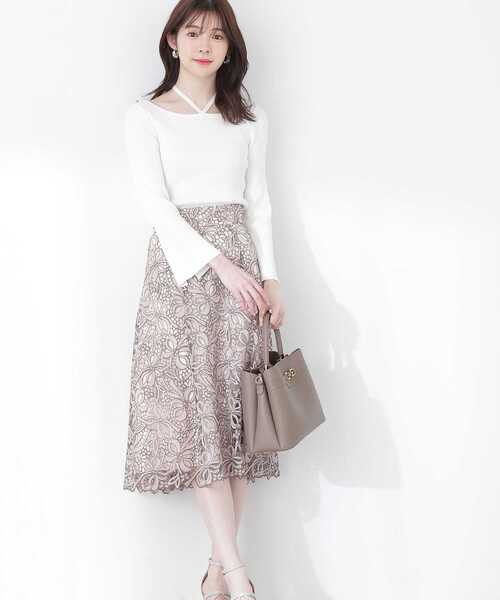 PROPORTION BODY DRESSING（プロポーションボディドレッシング）の「フラワーリボンケミカルレースフレアスカート / 1213120307（スカート・レディース・ベージュ/ピンク/ネイビー・X-SMALL/SMALL/MEDIUM）」の2枚目の写真