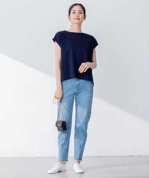 組曲(クミキョク)の「【洗える】シルケットポンチ ラウンドネックカットソー(Tシャツ/カットソー・レディース・ネイビー系/イエロー系/スモーキーグリーン系/アイボリー系・2)」の12枚目の写真