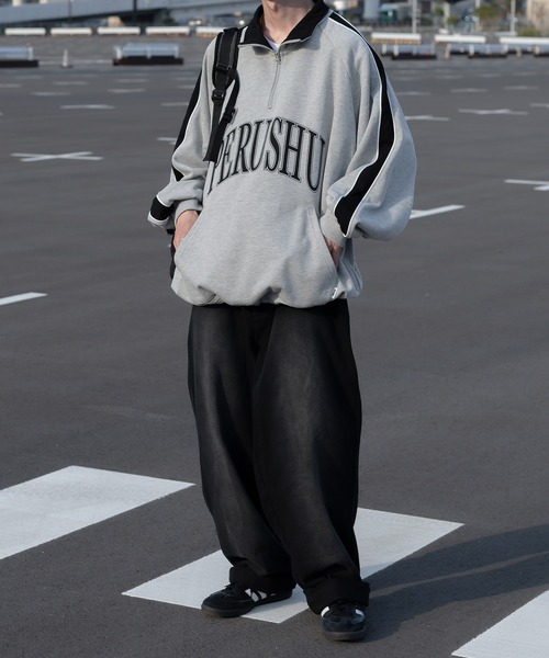 Perushu(ペルーシュ)の「サイドパイピングラインハーフジップスウェット(スウェット・メンズ・グレー/ブラック/ネイビー・MEDIUM/LARGE)」の15枚目の写真