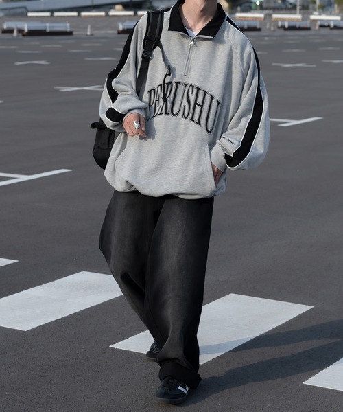 Perushu(ペルーシュ)の「サイドパイピングラインハーフジップスウェット(スウェット・メンズ・グレー/ブラック/ネイビー・MEDIUM/LARGE)」の16枚目の写真
